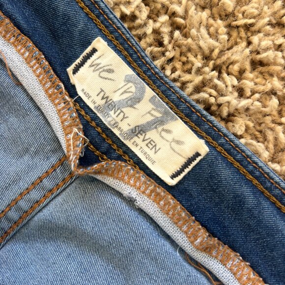 WE THE FREE Know Me Better Flare Jeans in Women's Size 27 Side Zip Flat Front - Picture 7 of 8